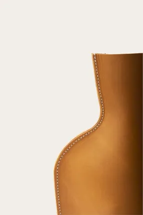 Carafe-shaped leather vase 