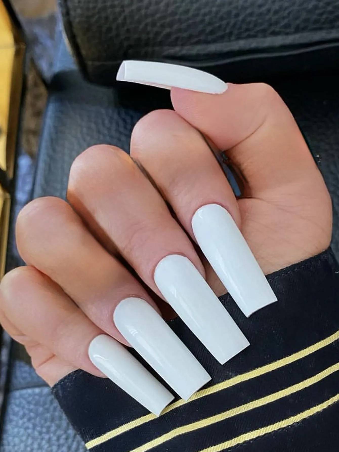 It Girl Press on Nails